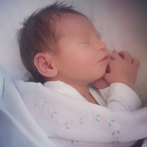 Mamma Mia! – Bianca Balti pictured with her adorable newborn daughter geotv.ge
